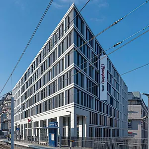3* ホテル Hampton By Hilton Centre